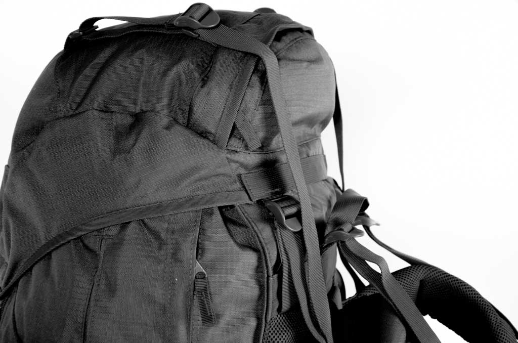RU100 trekking backpack XX-Large 104 L black