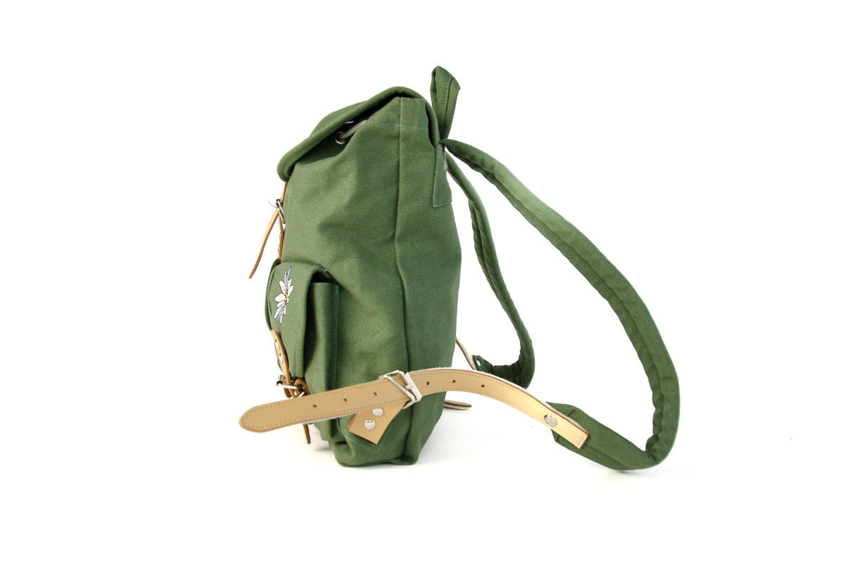RU1379 Edelweiss Wander- u. City-Rucksack ca 8 L Oliv